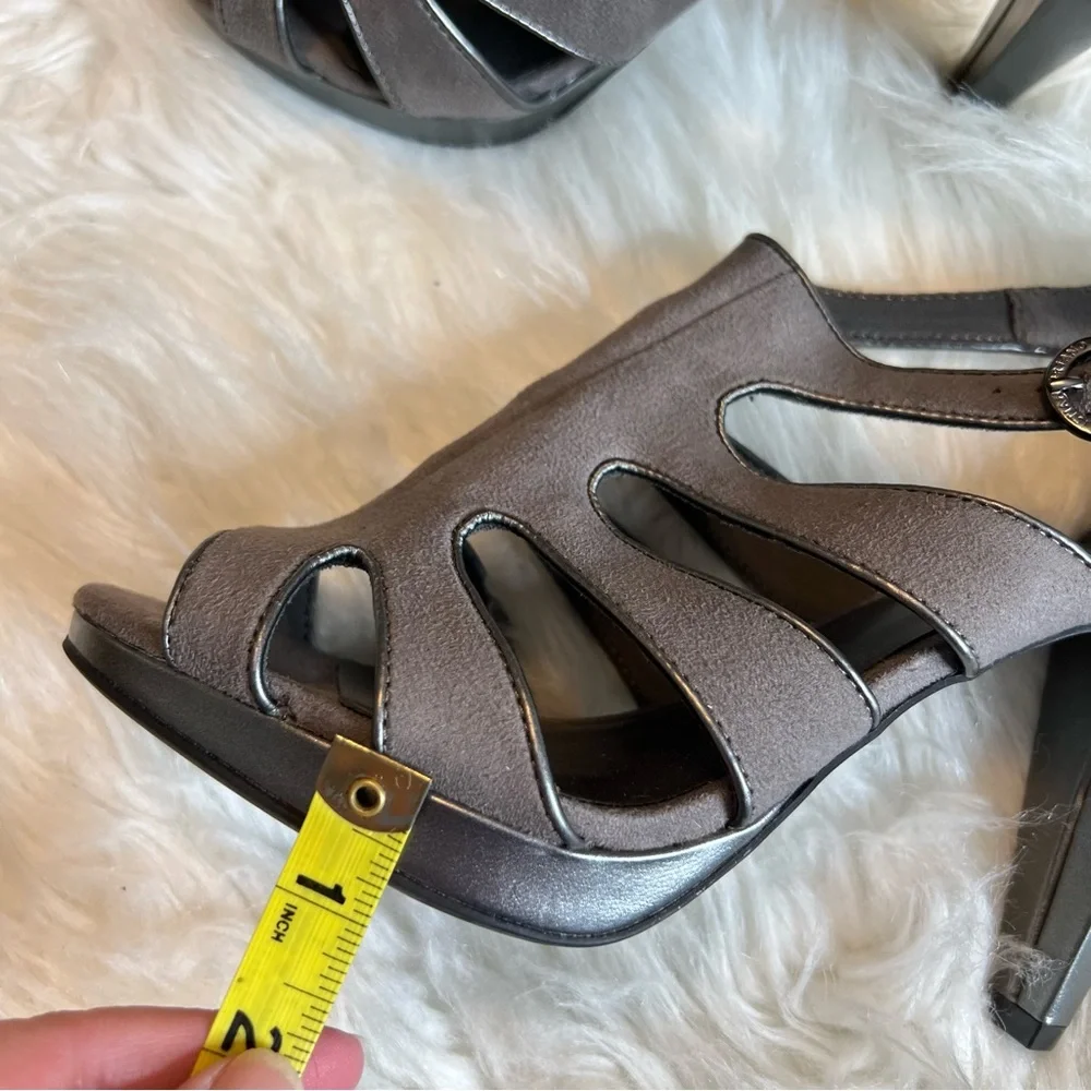 Christian Siriano for Payless High Heel Shoes 10 Open Toe Buckle faux suede gray